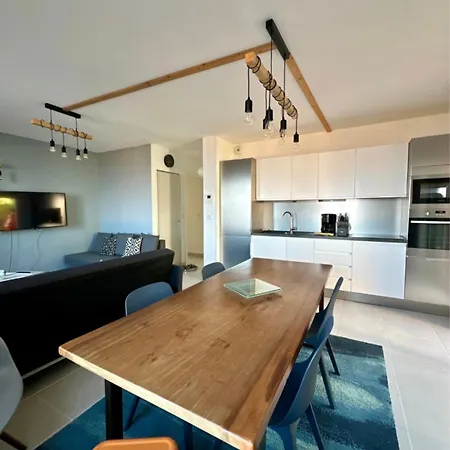 Aloes T3 アパート *